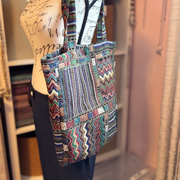 Multicolor Geometric Pattern Tote Bag - Picture 5 of 5